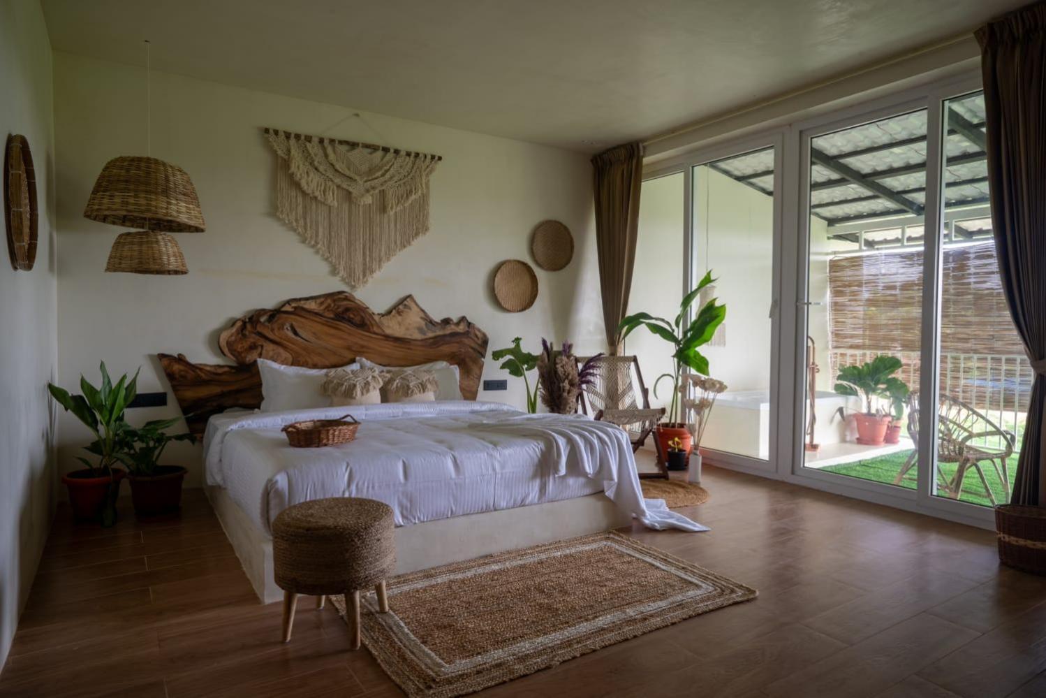 Nomads Resort - Destination Stays Пондичери Екстериор снимка
